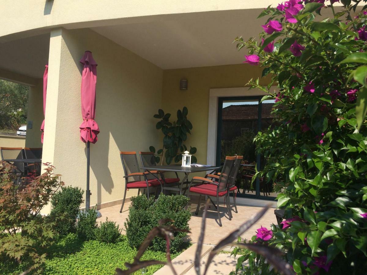 Apartmani Dora I Kati Orebić Exterior foto